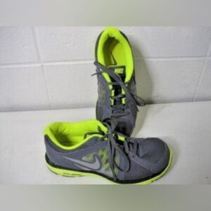 NIKE Dual Fusion run 525590-004 youth/women shoes size 4.5
